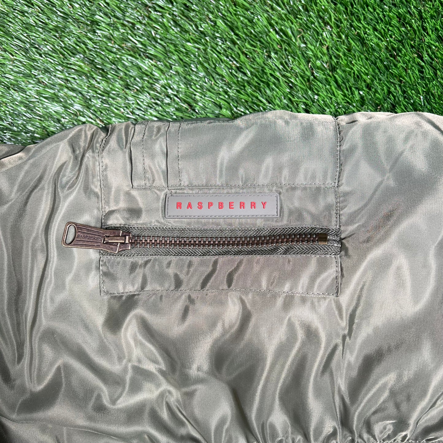 GV Gallery Olive Green Reversible Bomber Jacket Size Medium NEW x15356