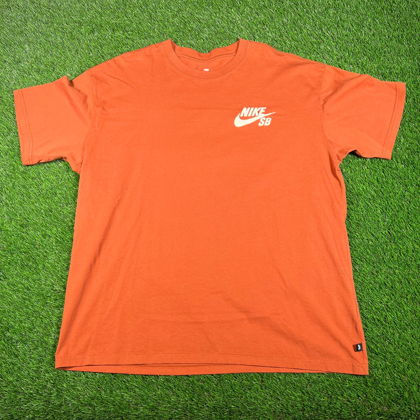 Nike SB Simple Logo Orange Tee Size XL USED v18096