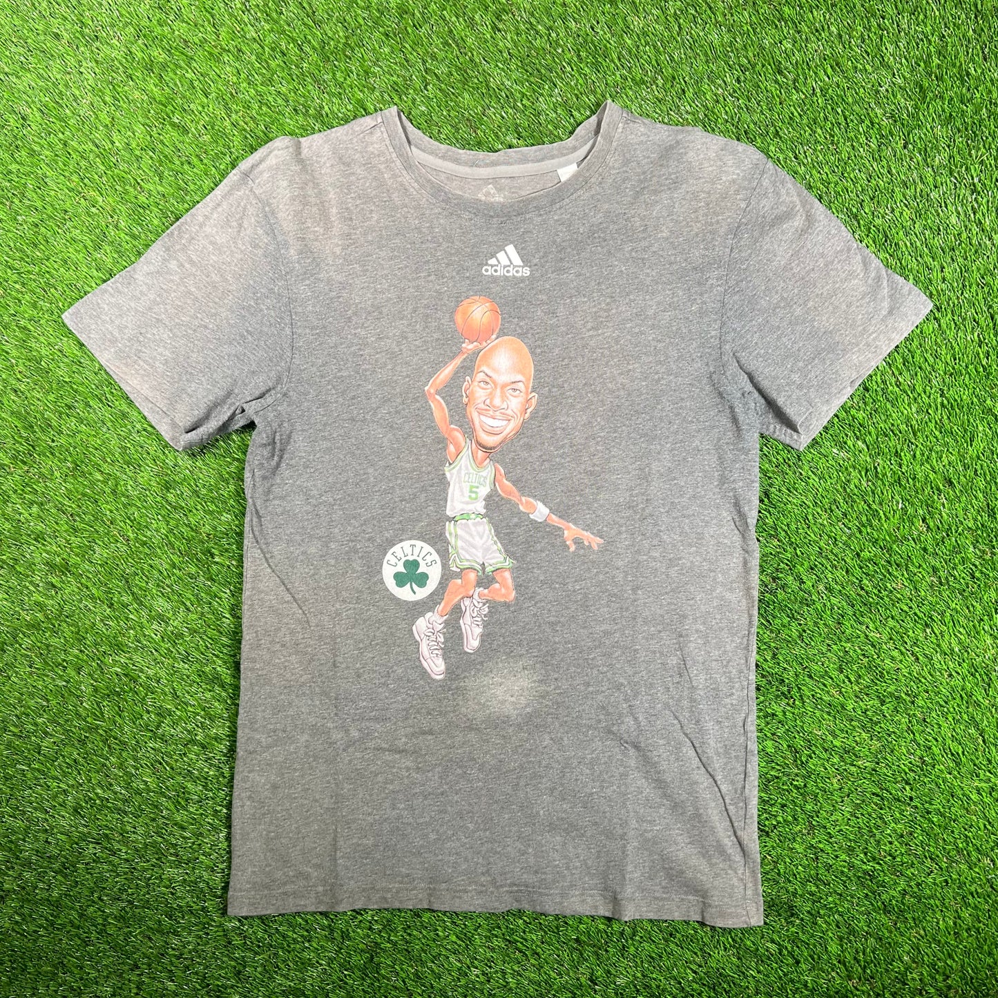 Adidas Boston Celtics Kevin Garnett Cartoon Tee Size Medium USED v17827