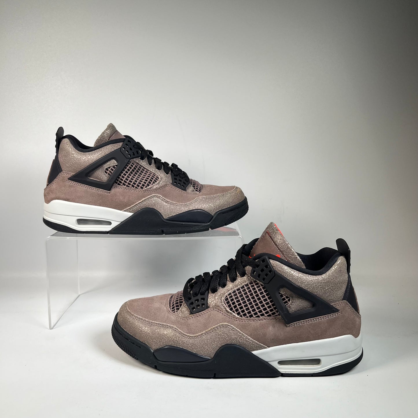 Jordan 4 Taupe Haze (2021) Size 8.5 USED s22133