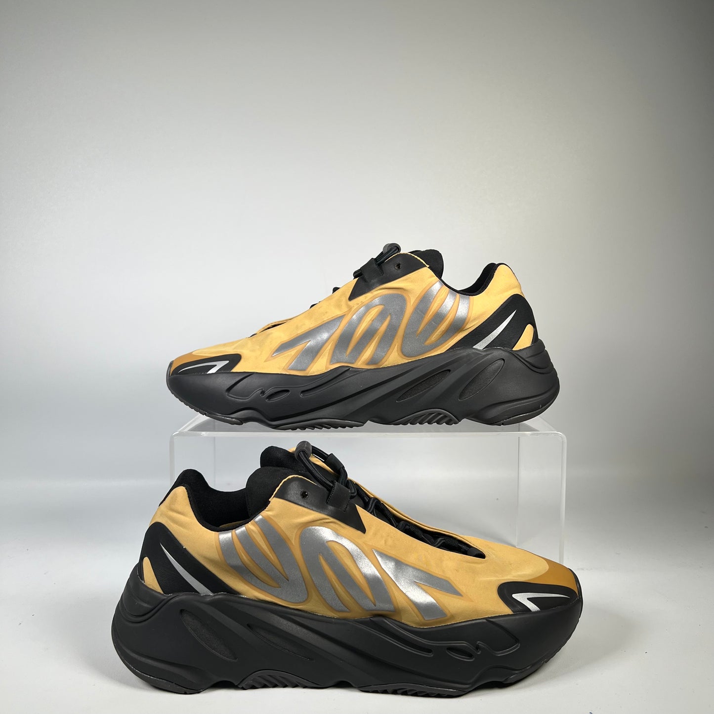 Adidas Yeezy Boost 700 MNVN Honey Flux (2021) Size 7.5 USED s19970