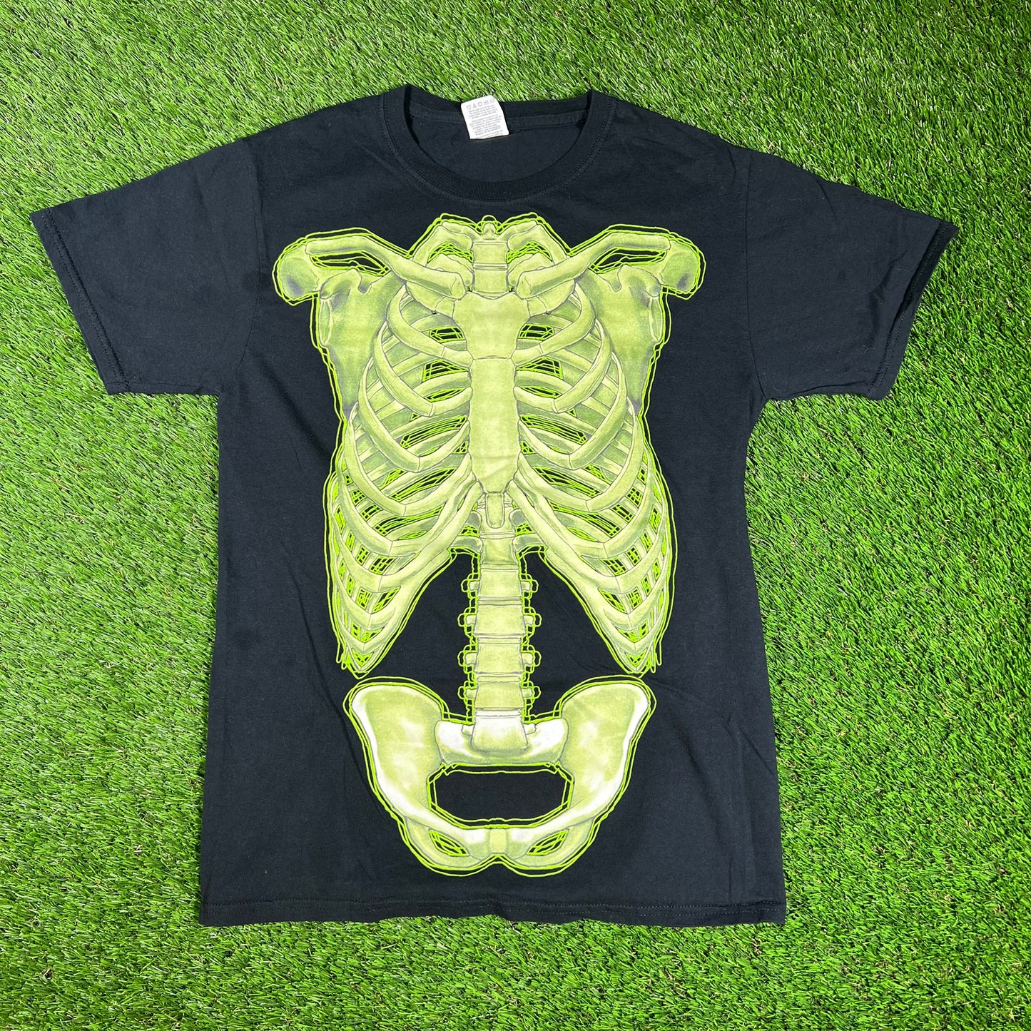 Skeleton Black Glow in the Dark Tee Size Small USED v16662