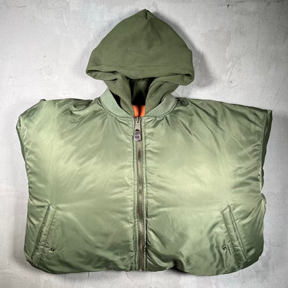 GV Gallery Olive Green Reversible Bomber Jacket Size Medium USED x18388