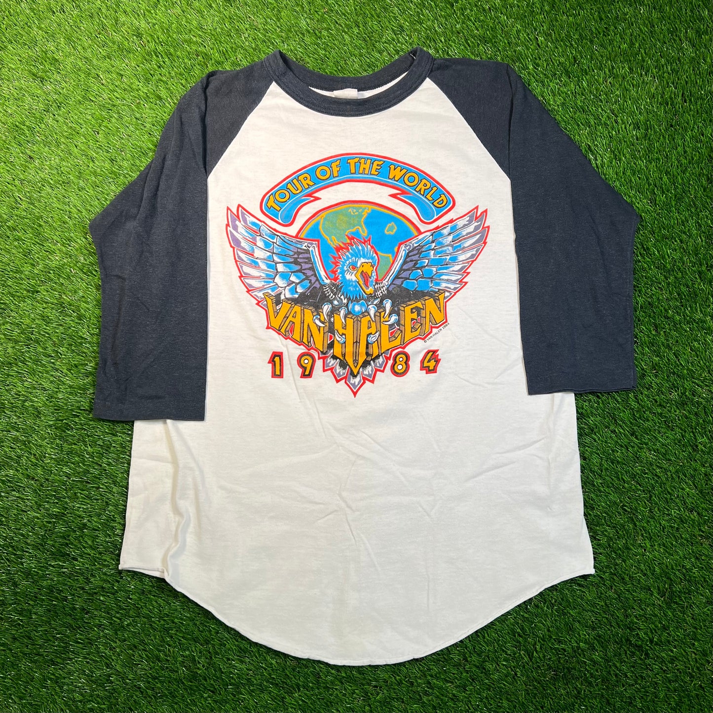 1984 Van Halen Tour of The World Eagle White/Black Ringer Large USED v18676