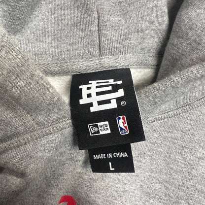 Eric Emanuel Chicago Bulls Pull Over Grey Hoodie Size Large USED x14045