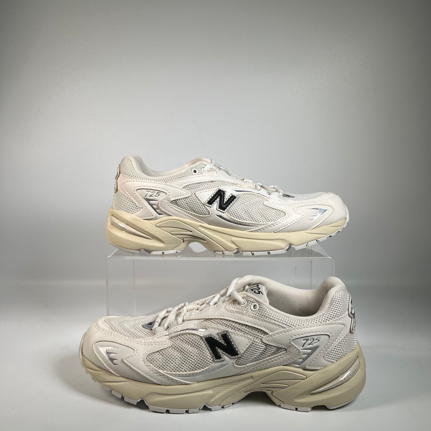 New Balance 725v1 Sea Salt (2024) Size 8.5 USED s22310
