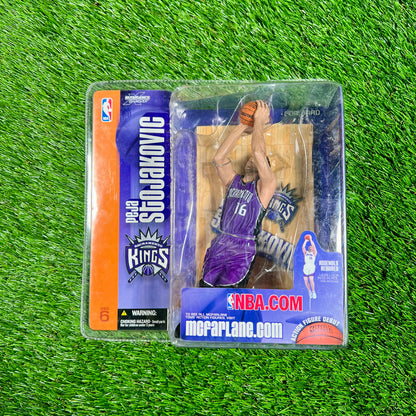 2004 NBA Peja Stojakovic Collectible NEW v16508