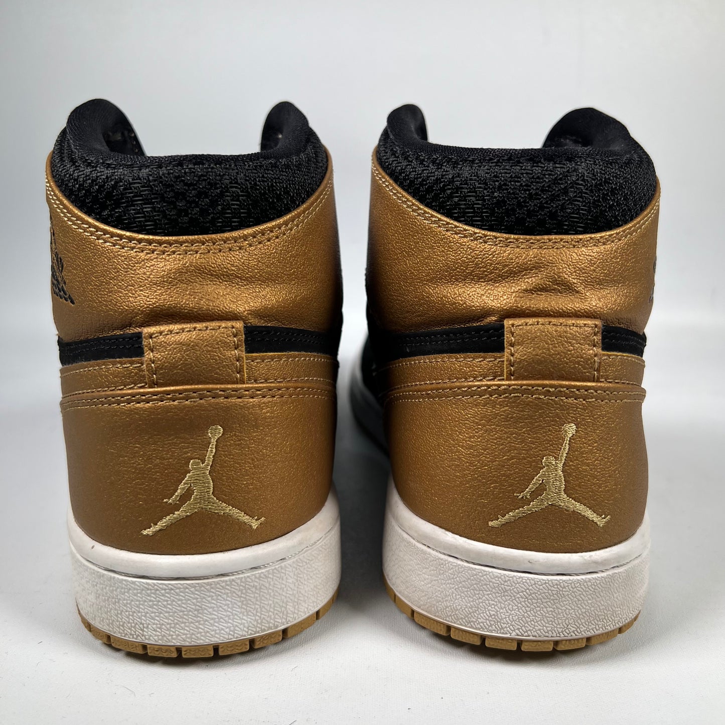 Jordan 1 High Melo PE (2014) Size 9 USED s20390