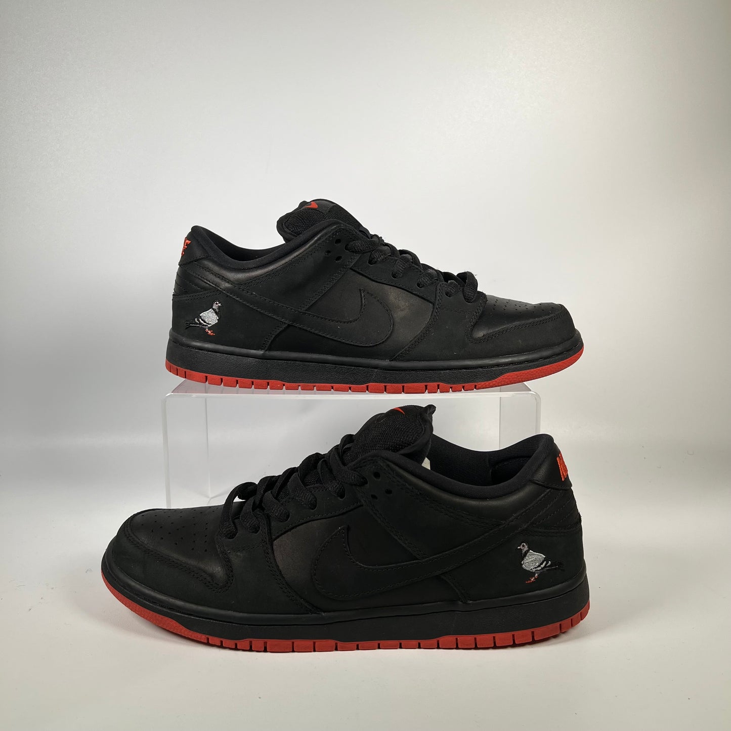 Nike SB Dunk Low Black Pigeon (2017) Size 10.5 USED s18742