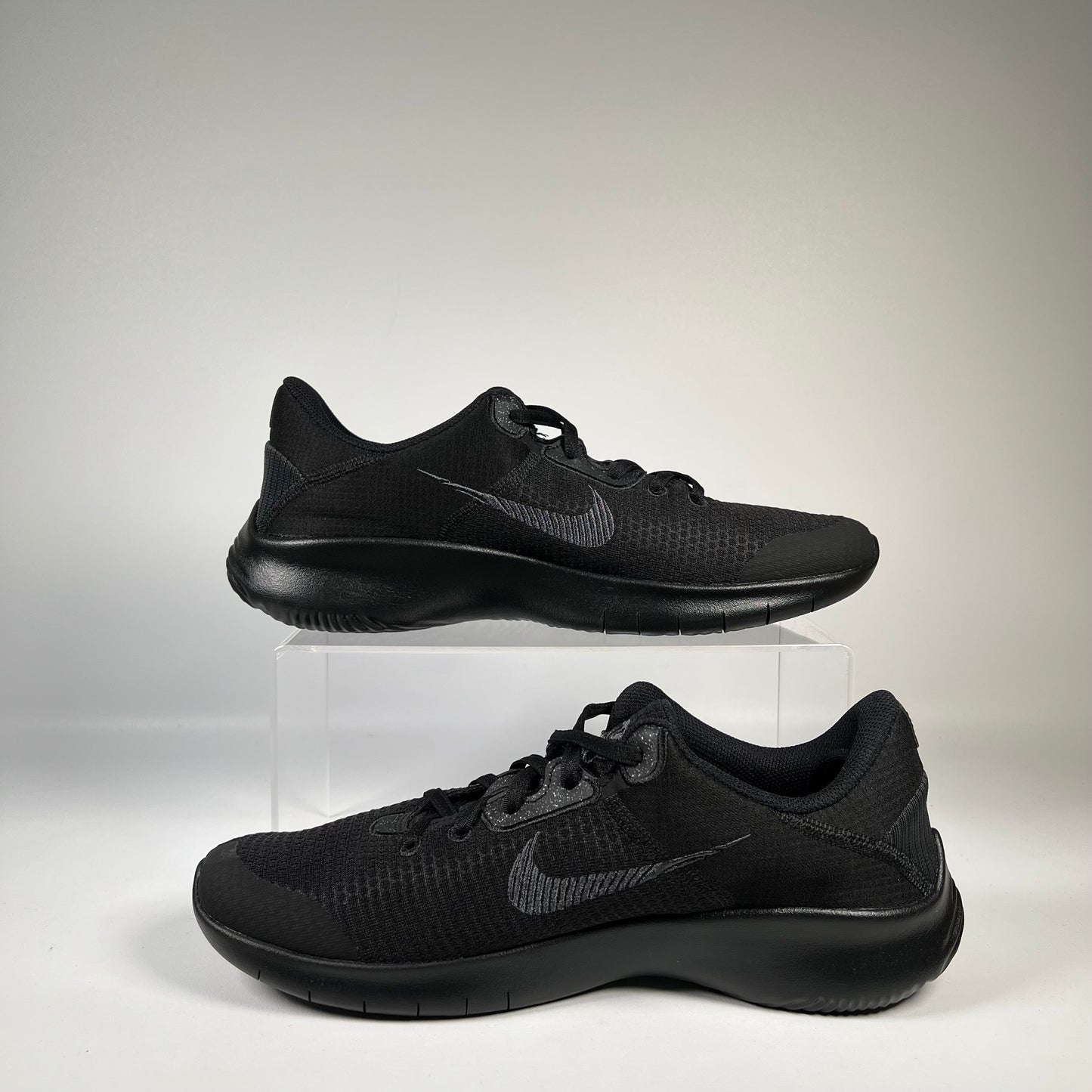 Nike Flex Experience RN 11 Black Dark Smoke Grey (2025) Size 10 USED s19584