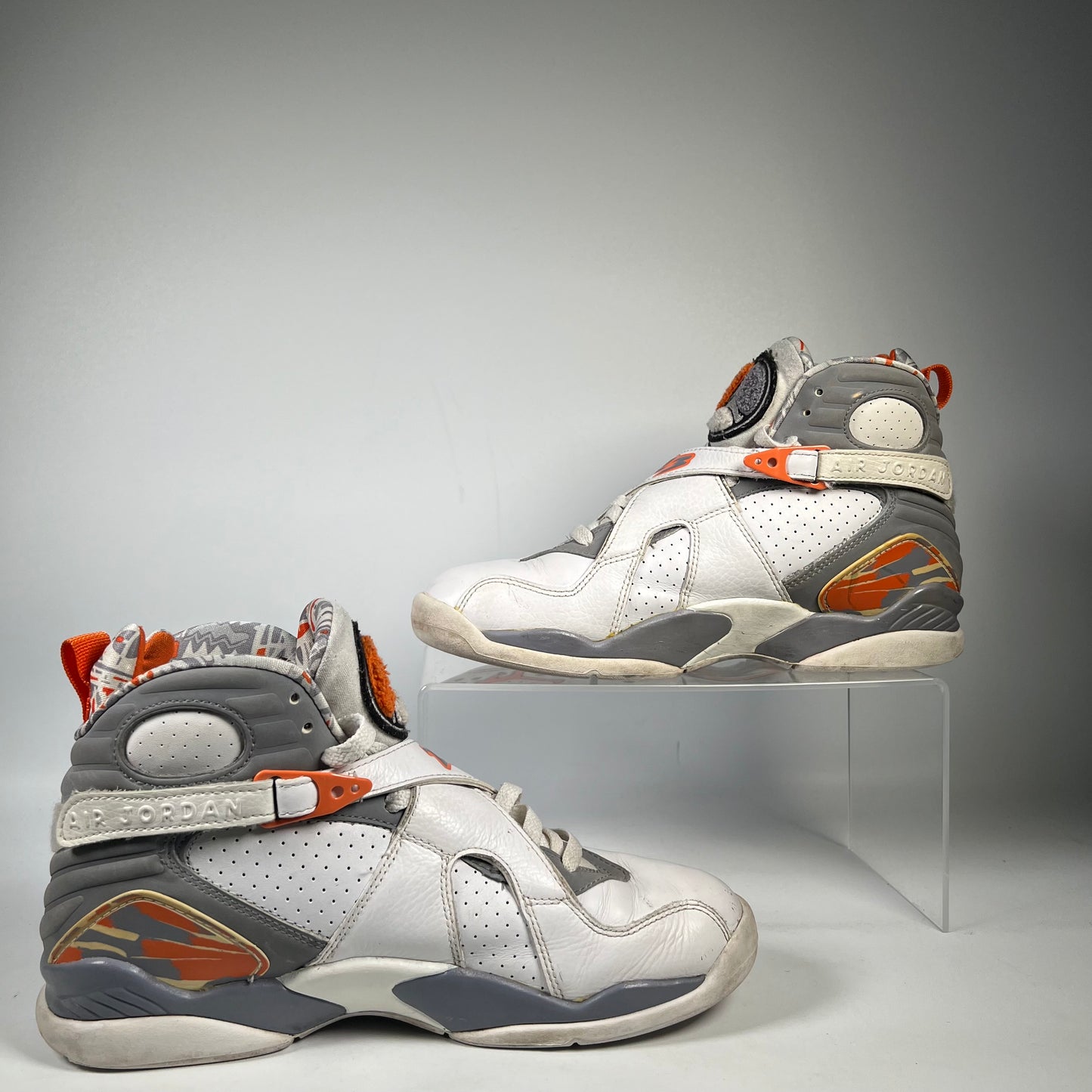 Jordan 8 Orange White (2007) Size 8.5 USED s16587