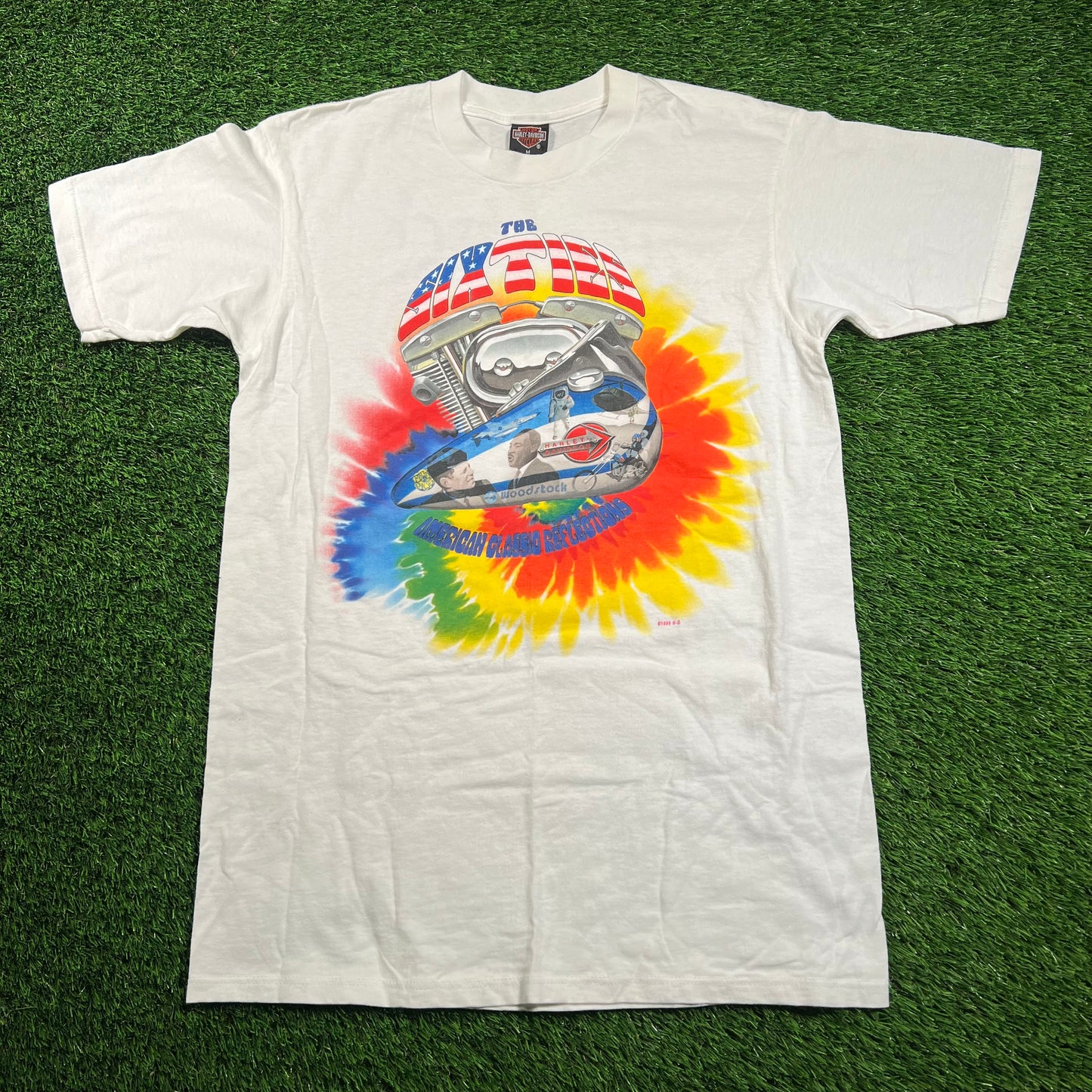 1999 Harley Davidson The Sixties Holoubek JFK Nasa Woodstock Tie Dye Tee Size Medium USED v18395