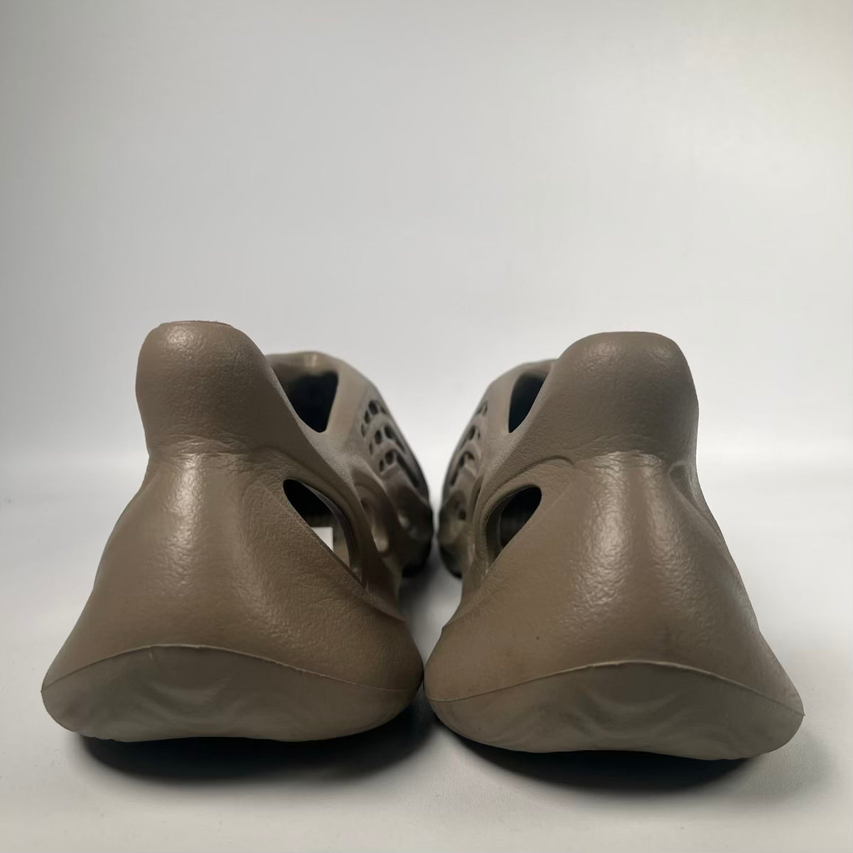Yeezy Foam Runner Stone Taupe (2023) Size 12 USED s23752