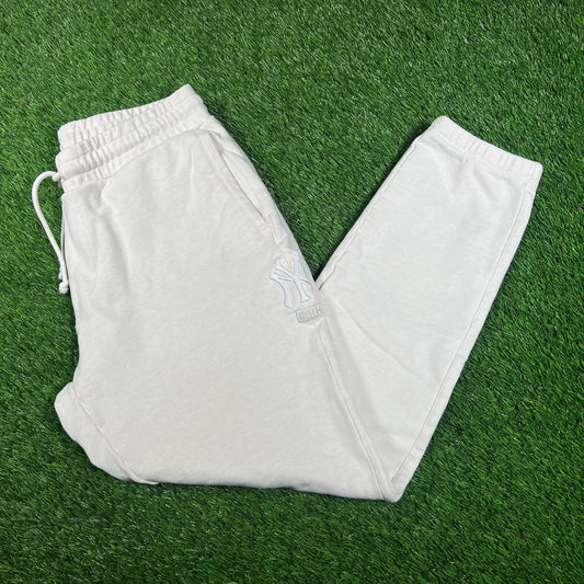 Kith New York Yankees Cream Sweatpants Size Medium USED x15644