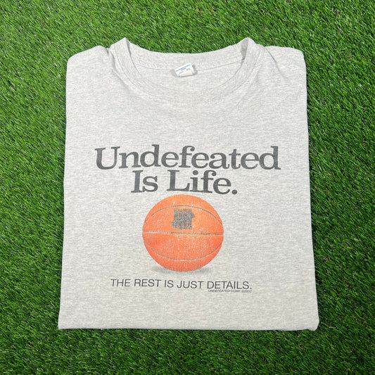 2002 Undefeated "Is Life" Grey Basketball Tee Size Large USED x15358