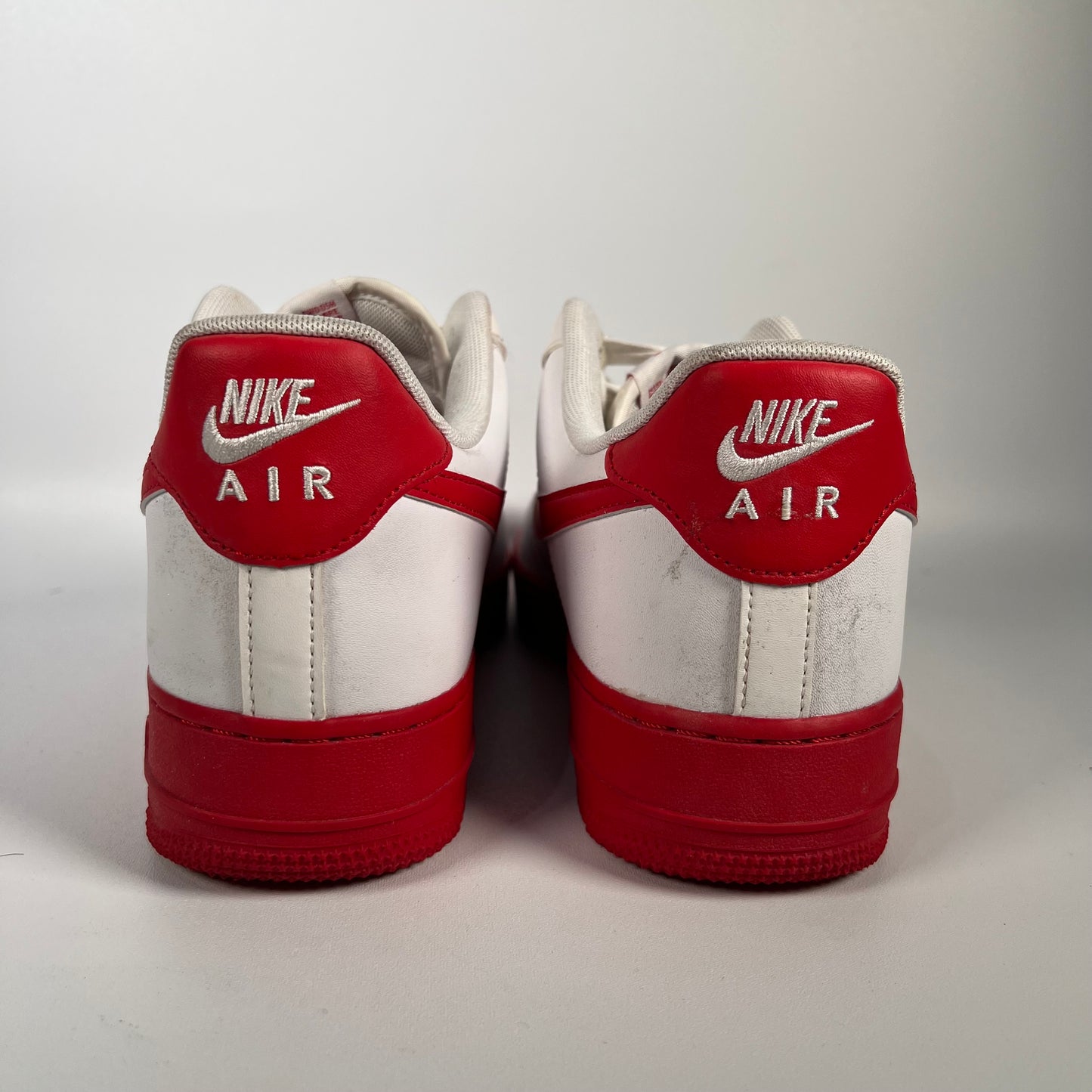 Nike Air Force One 1 White Red Midsole Size 10.5 USED s17429