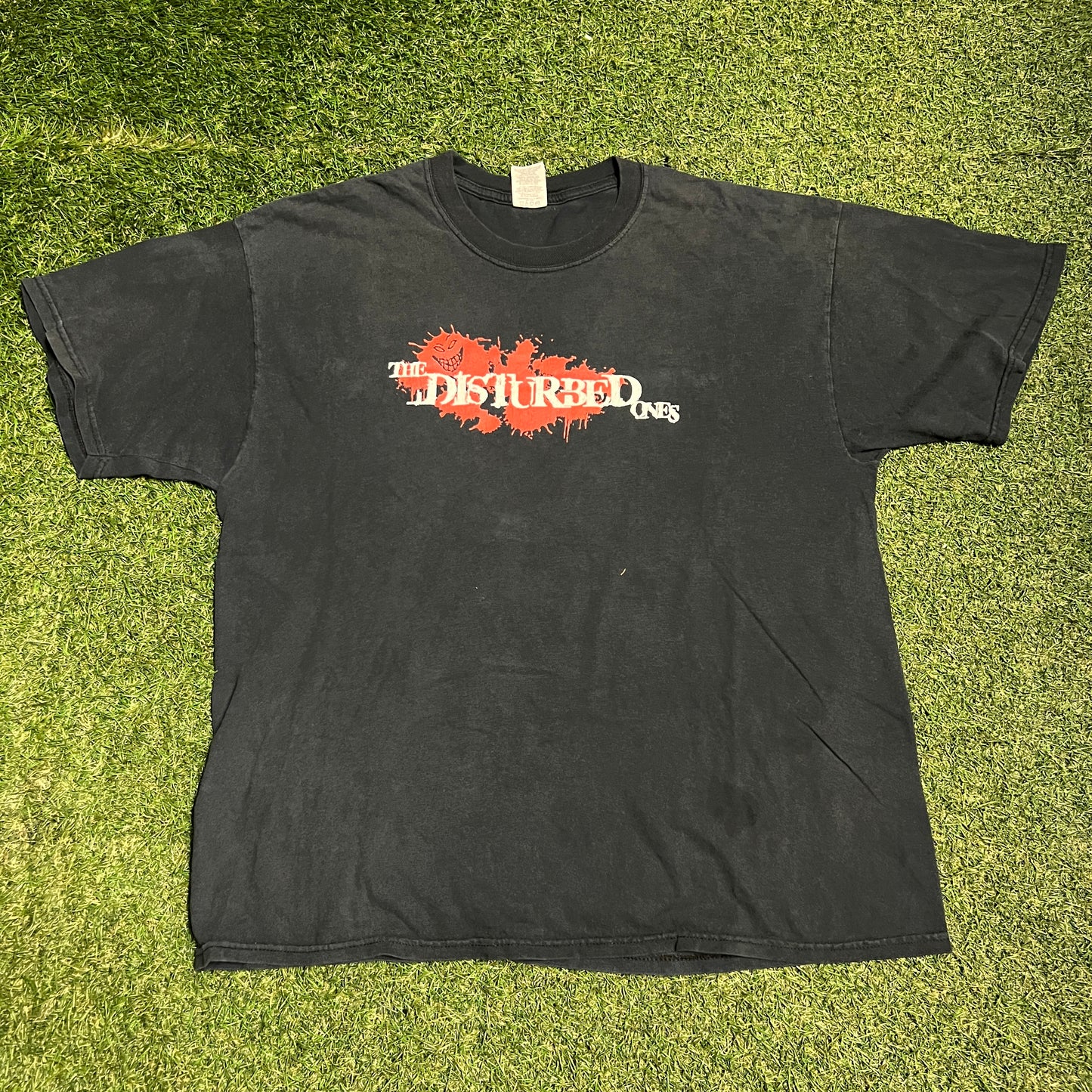 Y2K Disturbed "The Disturbed Ones" Black Tee Size XL USED v16096