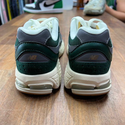 New Balance 2002 New Spruce Leather Size 6.5 NEW s16946