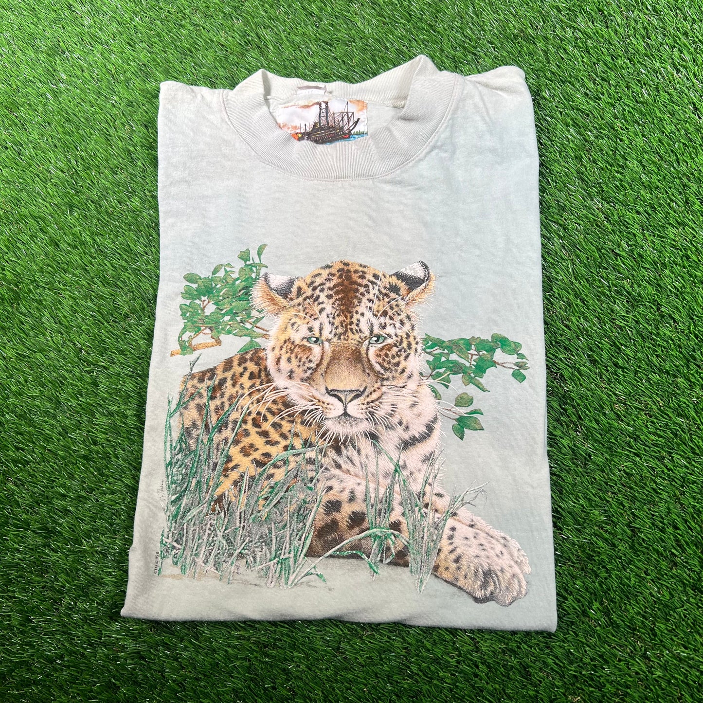 1990s Baby Tiger Nature Light Green Tee Size Medium USED v17778