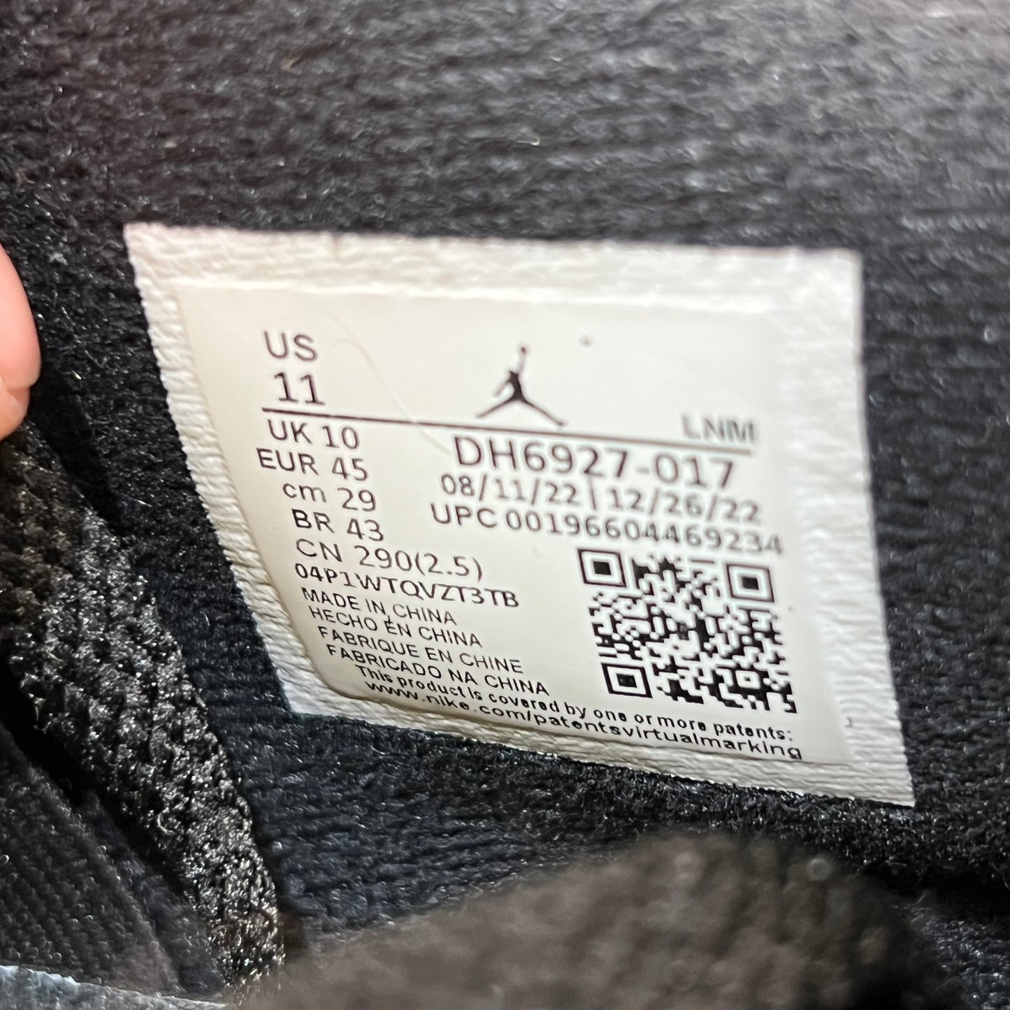 Jordan 4 Thunder (2023) Size 11 USED s18020