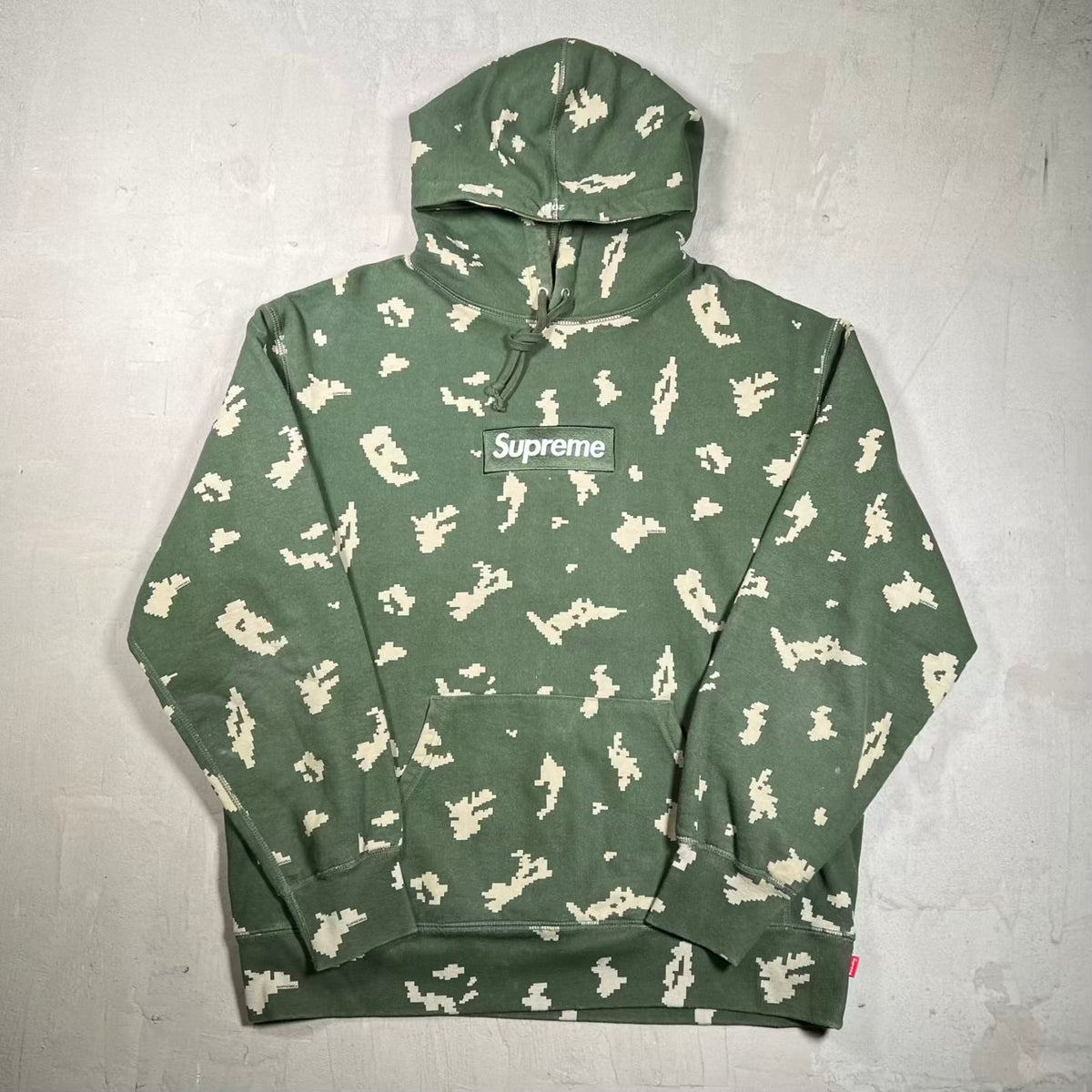 Supreme Box Logo Olive Russian Camo Hoodie (2021) Size Large USED x18813