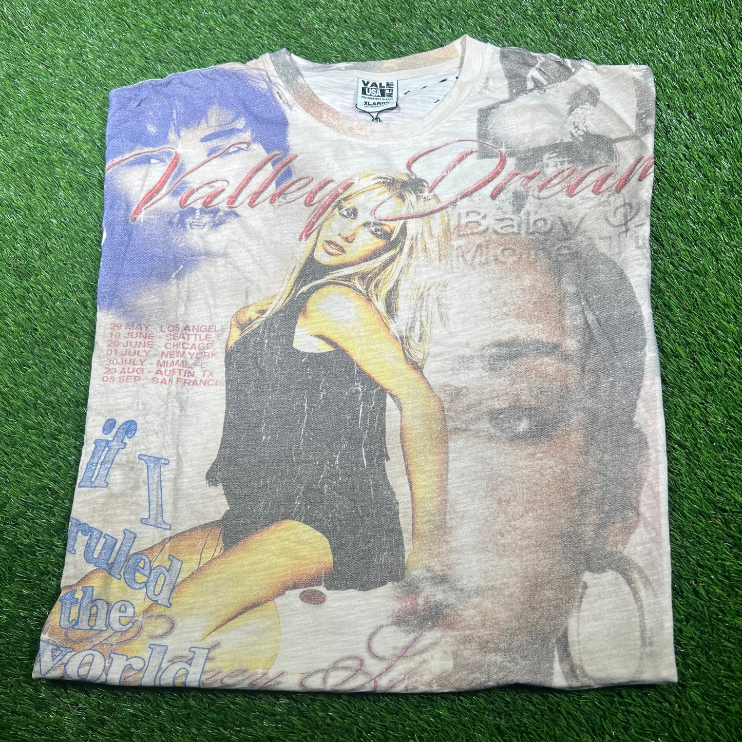 Vale "Valley Dreams" Britney Spears Cream AOP Tee Size XL NEW x14852
