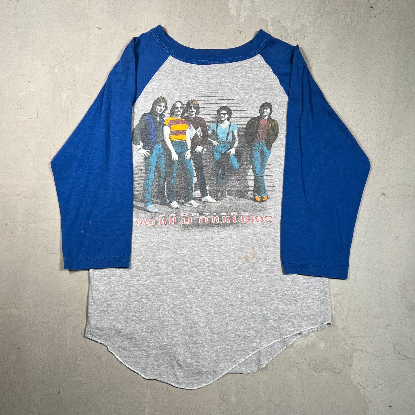1983 Journey Frontiers Alien Grey/Blue Baseball Tee Size Medium USED v16630