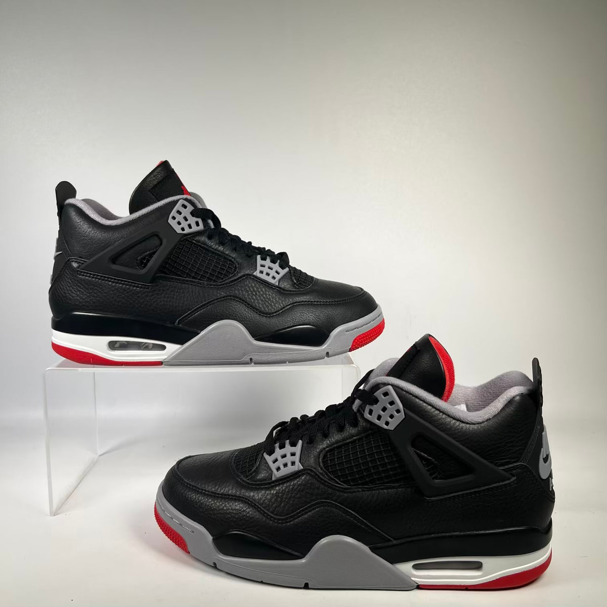 Jordan 4 Bred Reimagined (2023) Size 9 USED s23726