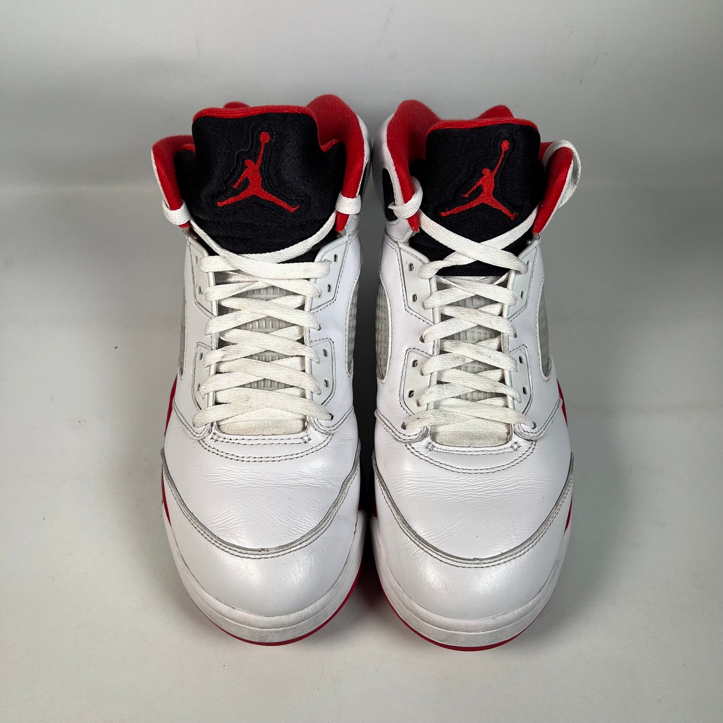Jordan 5 Fire Red Black Tongue (2025) Size 10.5 USED s22369