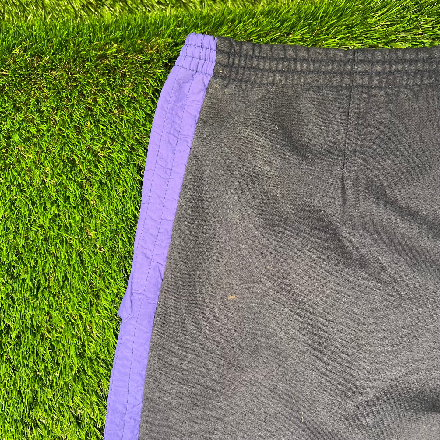 1980s Nike International Navy Sweat Pants Size Large USED v18540