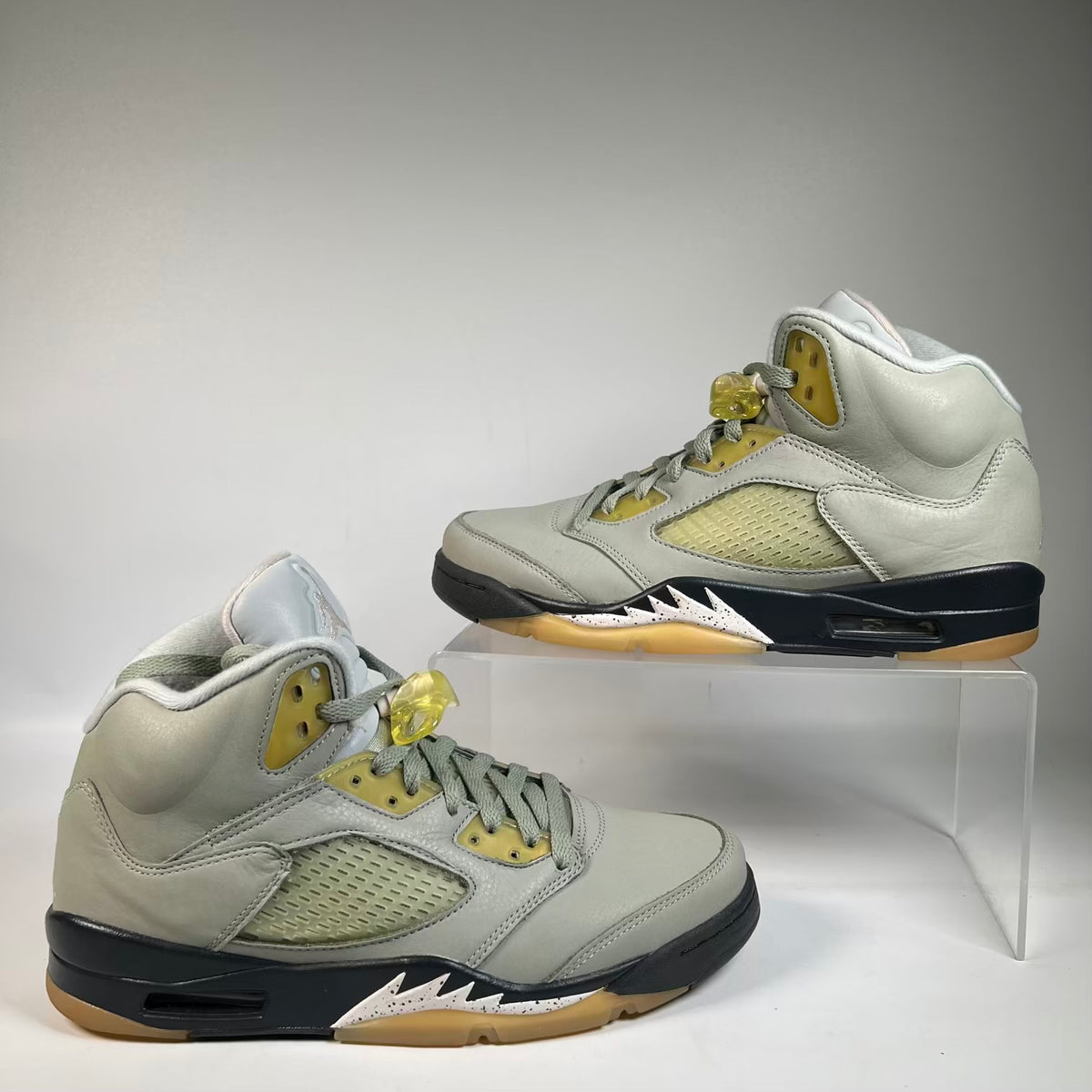 Jordan 5 Jade Horizon (2022) Size 8.5 USED s23582