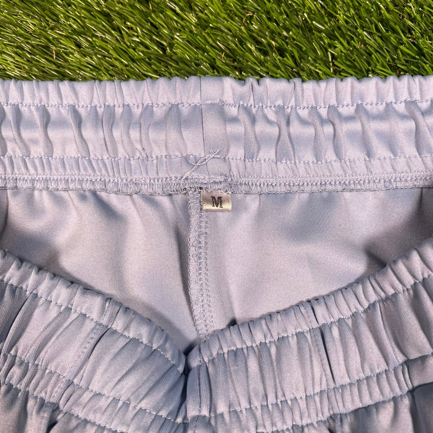 GV Gallery Raspberry Hills Blue/White Track Pants Size Medium USED x15437