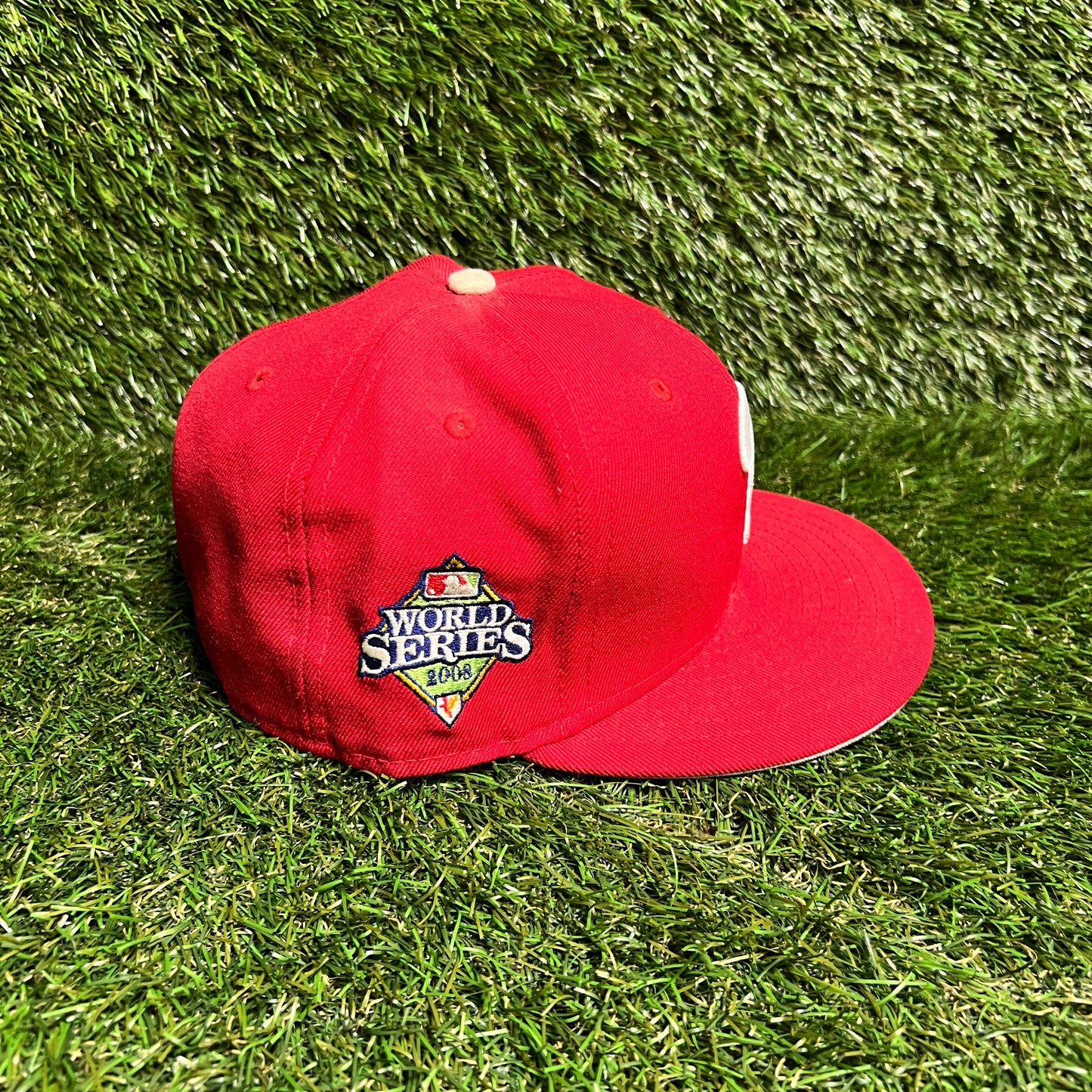 2008 New Era MLB World Series Red Hat Size 7 1/2 USED v15980