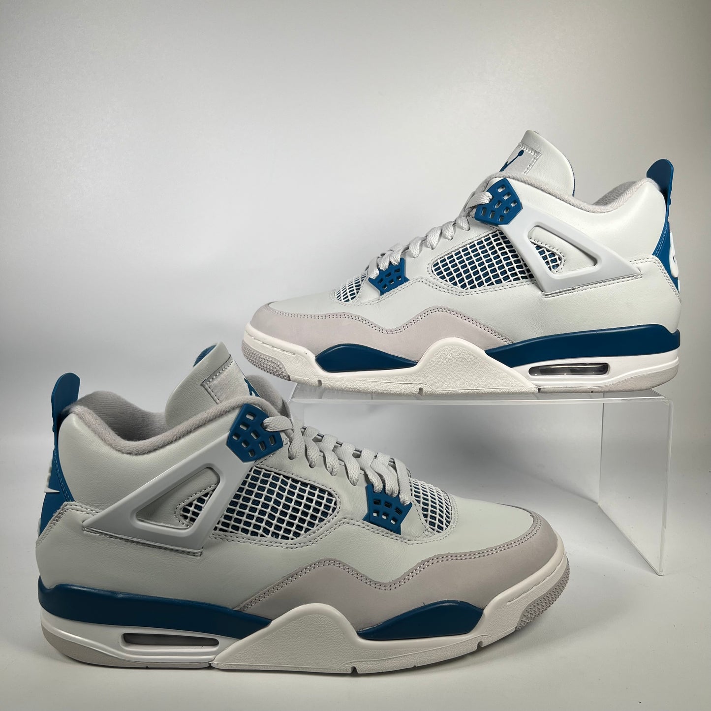 Jordan 4 Military Blue (2024) Size 12 USED s18835