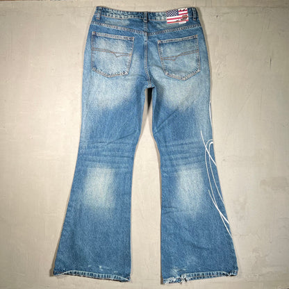 GV Gallery Raspberry Miley Cyrus Flared Blue Jeans Size Medium USED x17527