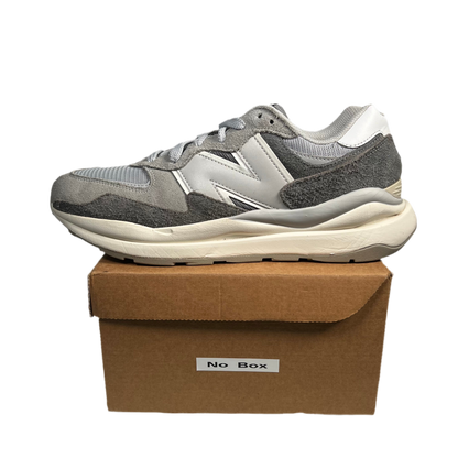 New Balance 5740 Moonbeam Mindful Grey Size 10 USED S17416