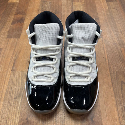 Jordan 11 Concord 2018 Size 8 USED s17055