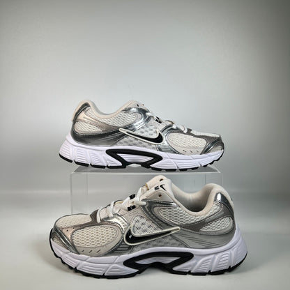 Nike V5 RNR White Vast Grey (2025) Size 8.5 USED s22495