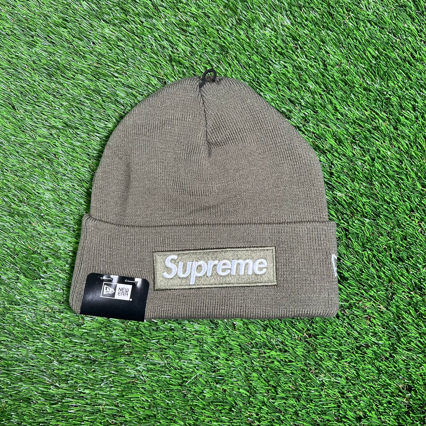 Supreme New Era Box Logo Beanie Light Olive (2025) NEW x15496