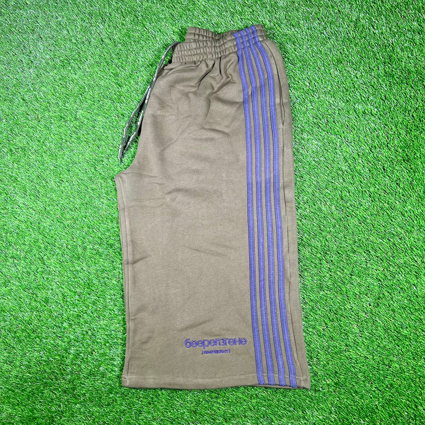 GV Gallery Raspberry Hills Green/Purple V2 Baggies Size Medium NEW x15075