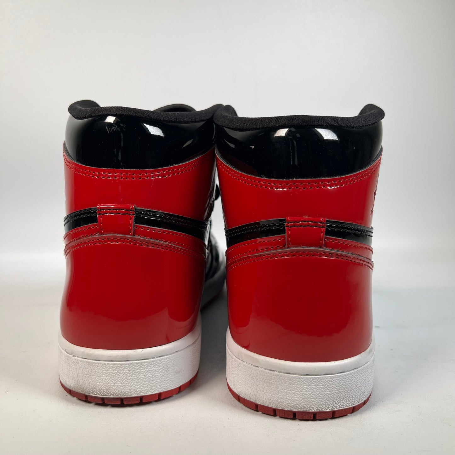 Jordan 1 Patent Bred (2021) Size 10.5 USED s21971