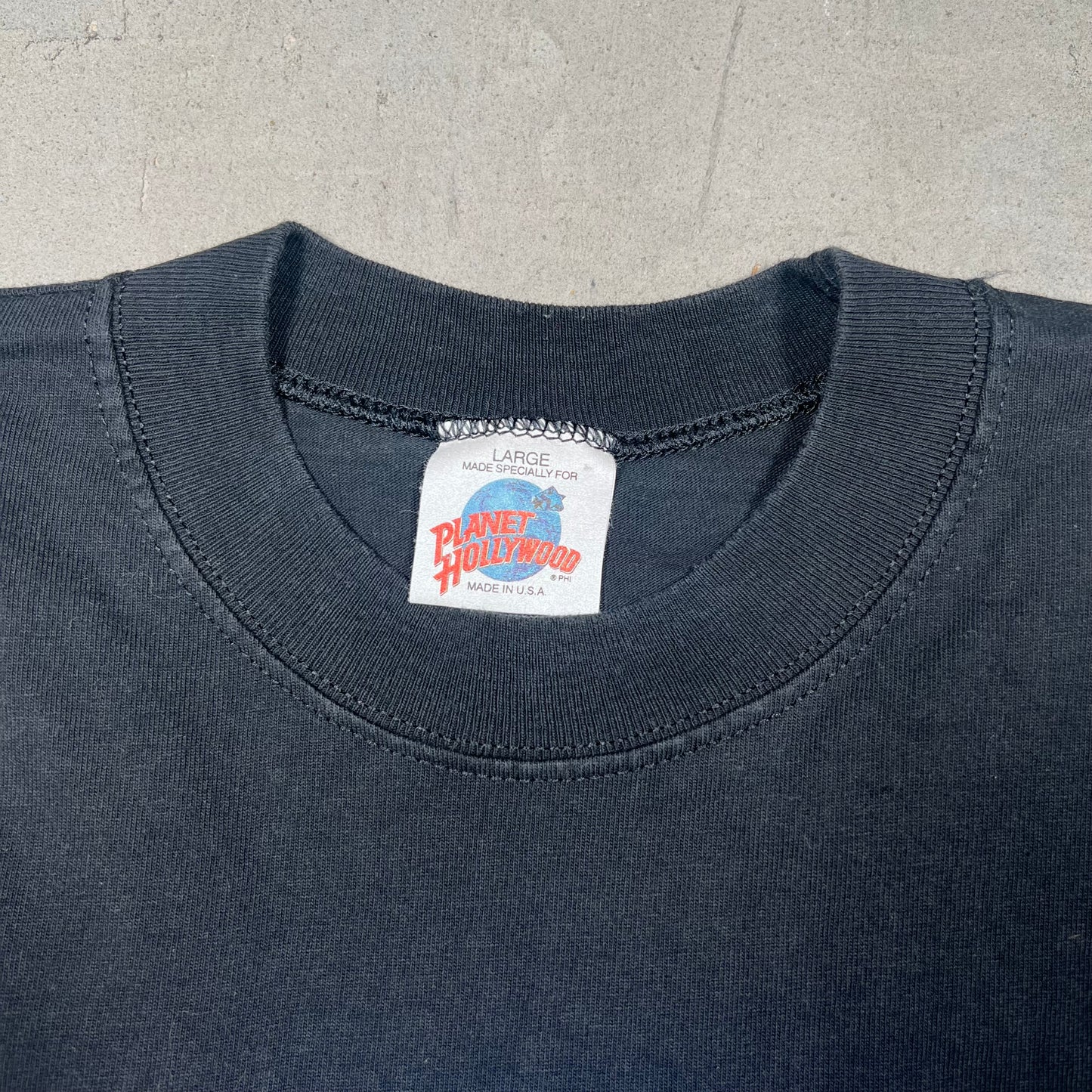 1996 Planet Hollywood Merger Mania Black Tee Size Large USED v19320
