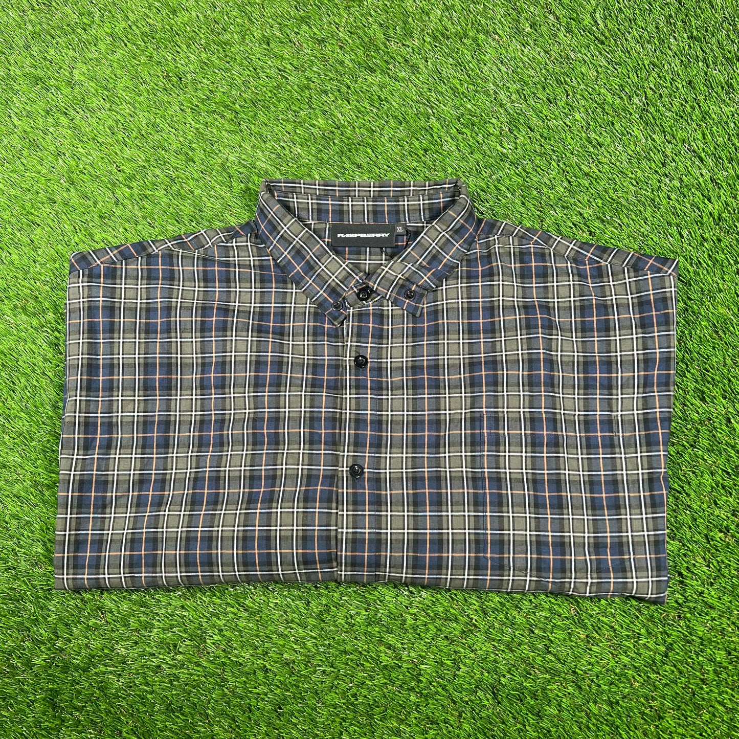 GV Gallery Raspberry Hills Plaid Button Down Size XL NEW x15051
