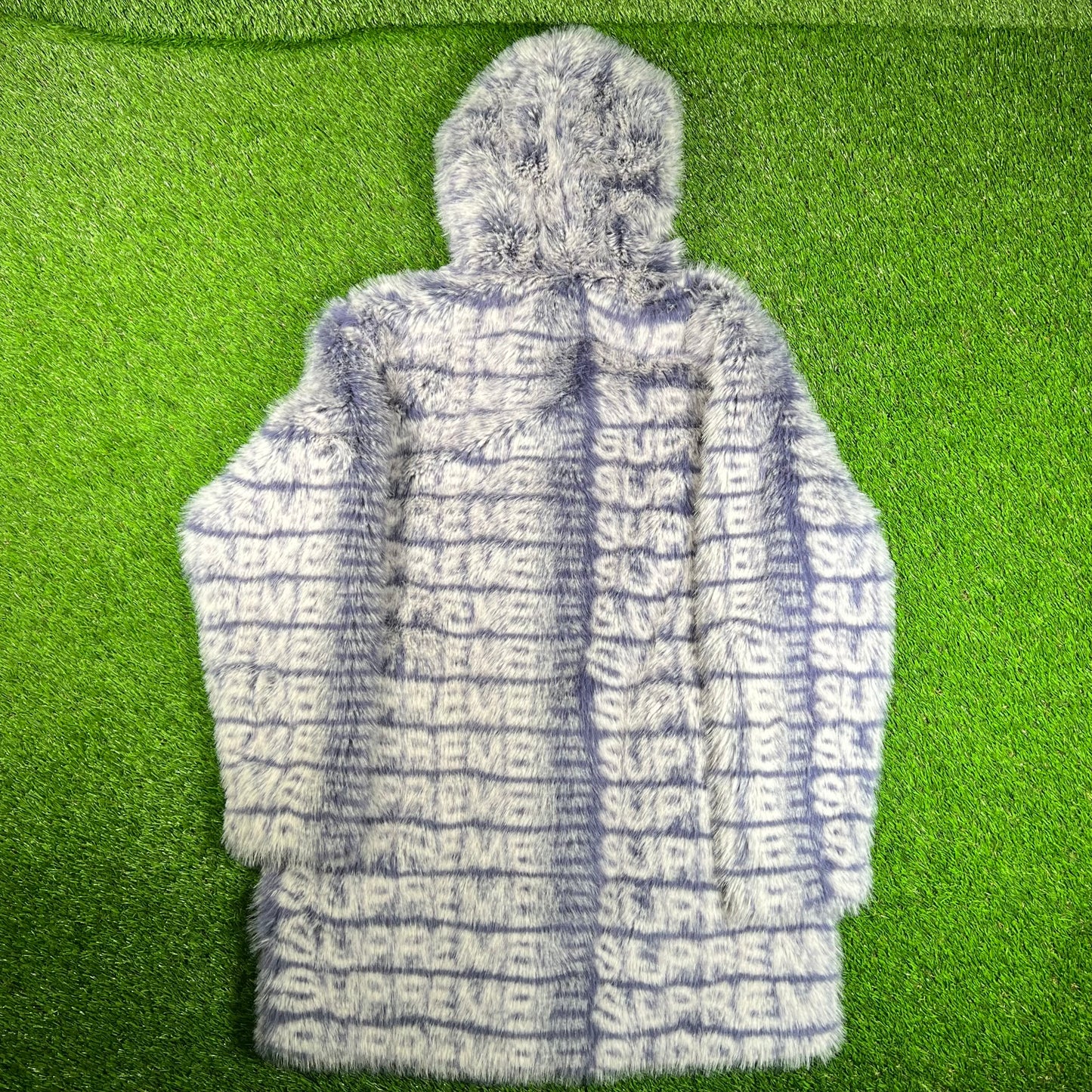 Supreme Faux Fur Purple Hooded Jacket Size Medium USED x15726