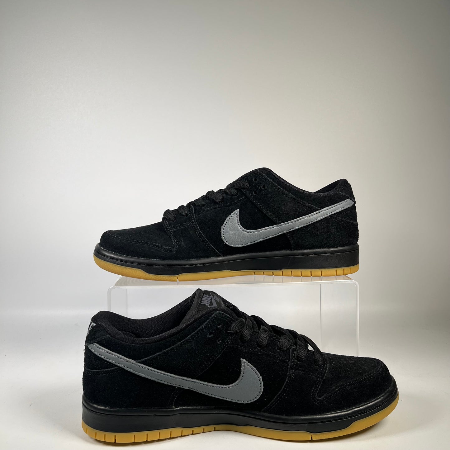 Nike SB Dunk Low Fog 2021 Size 9.5 USED s14590