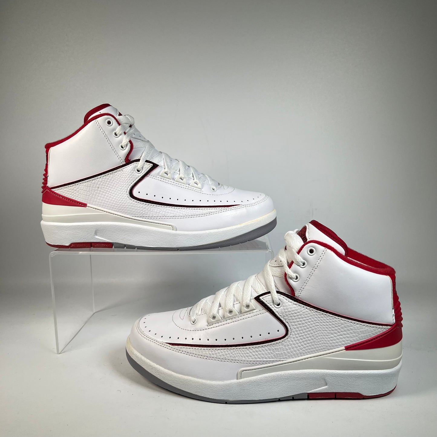 Jordan 2 White Red (2014) Size 8 NEW s22096
