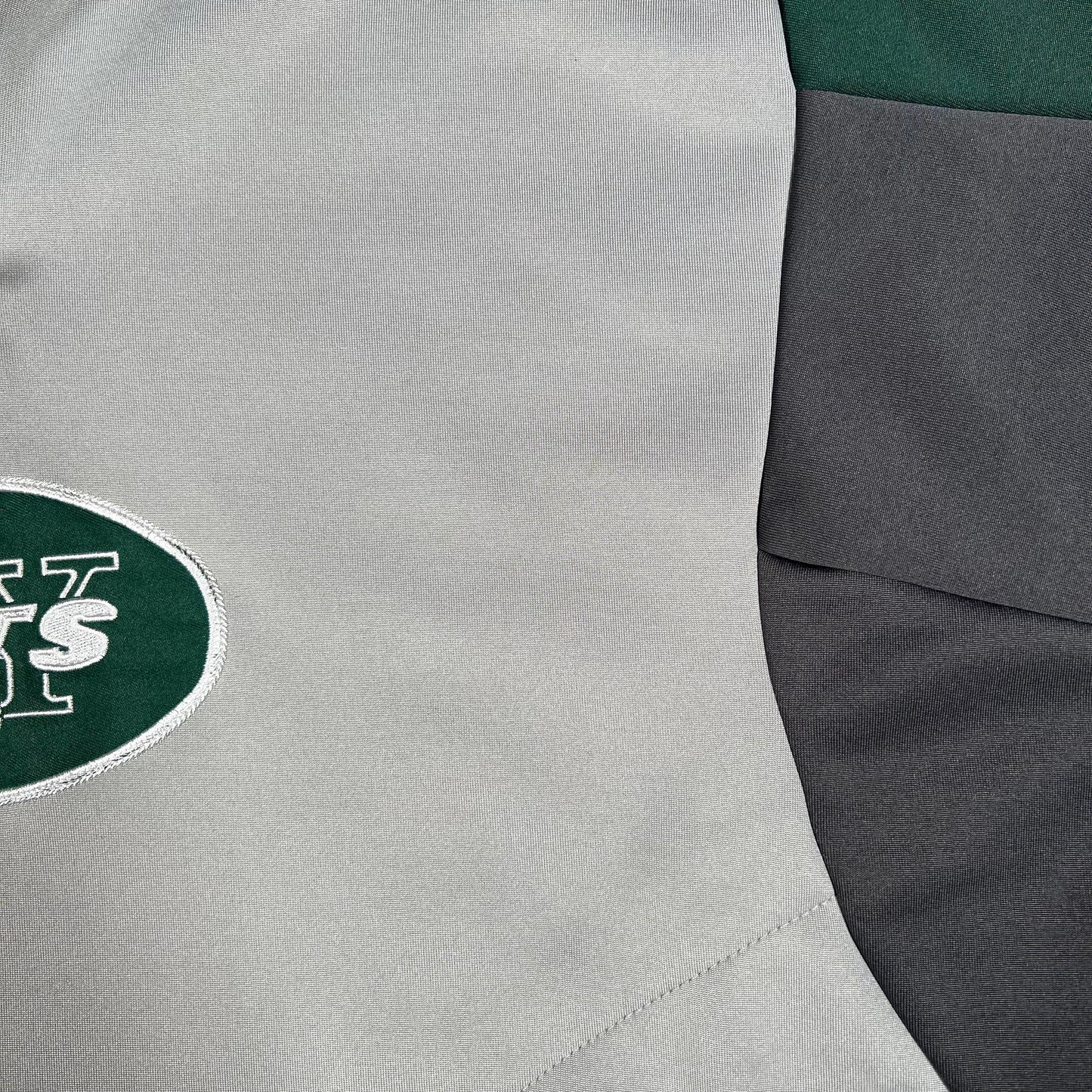 New York Jets Green/Grey Zip Up Fleece Size Large USED v17890