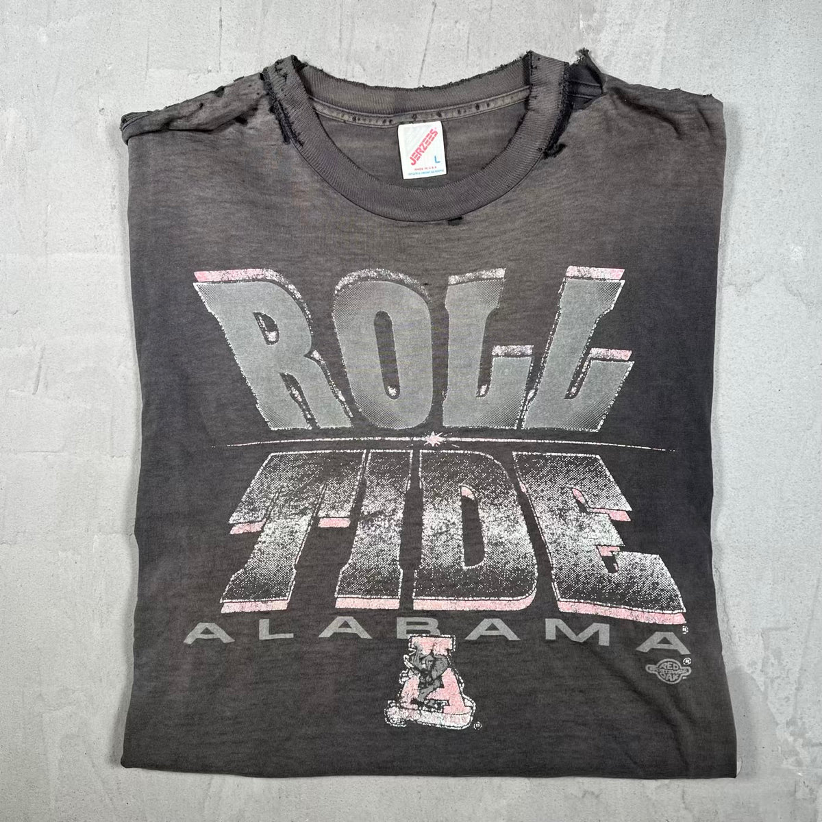 1990s Alabama "Roll Tide" Thrashed Black Tee Size Large USED v20307