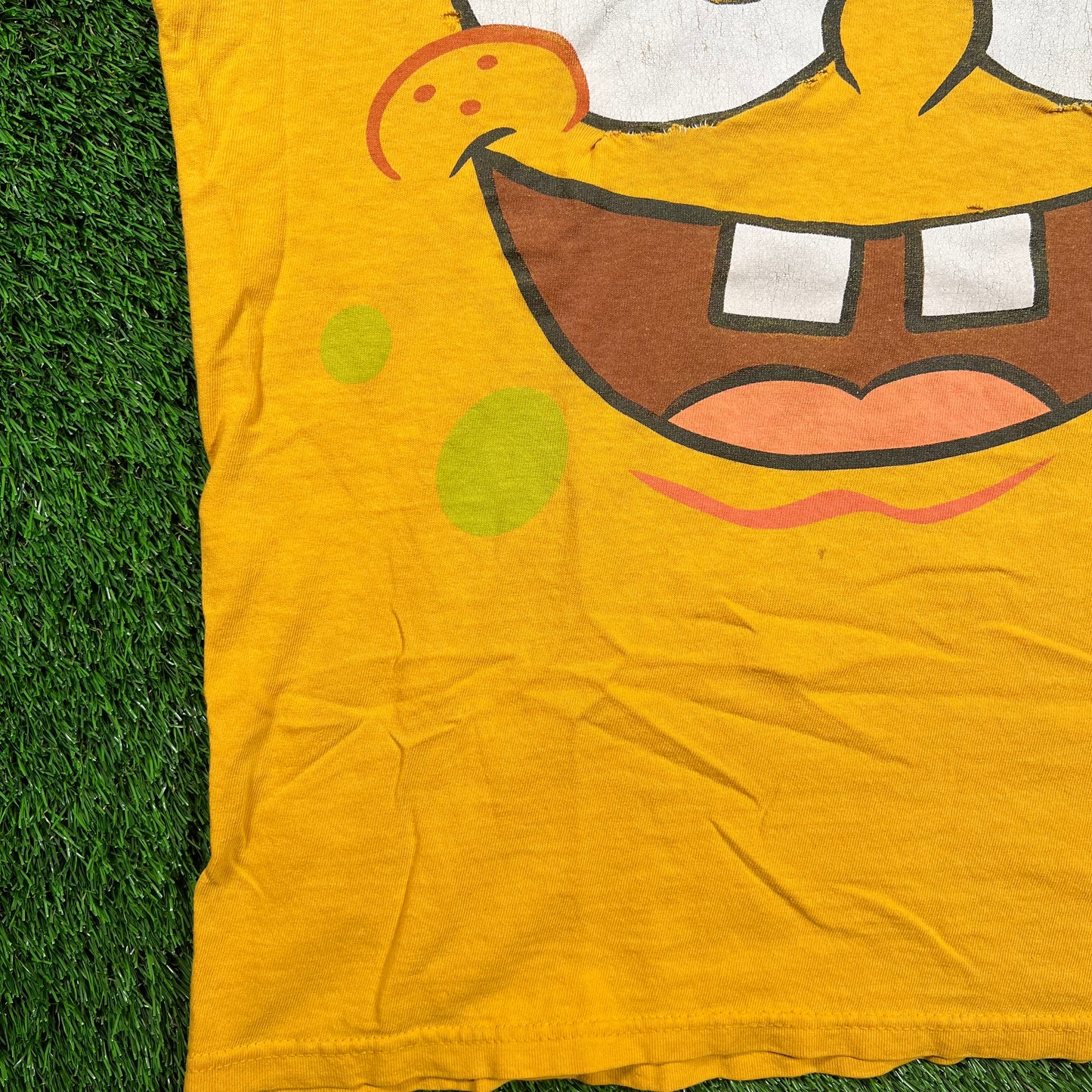 Y2K Spongebob Yellow Big Face Tee Size Large USED v18561