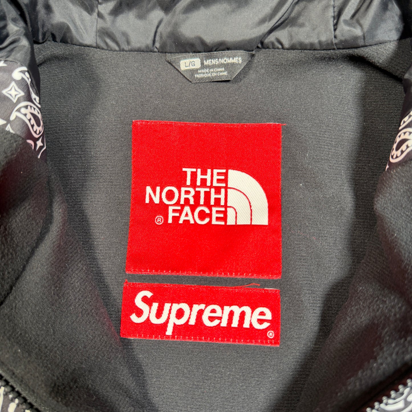 Supreme North Face Black Bandana Mountain Jacket (2014) Size Large USED x15382